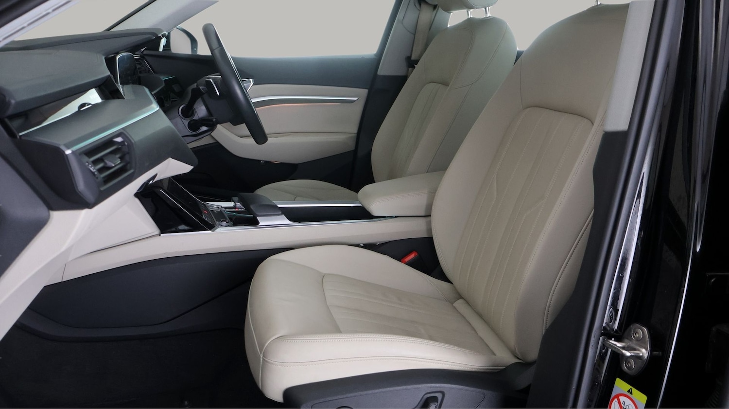 Used Audi e-tron 2020 for sale - 77668296: Photo 14