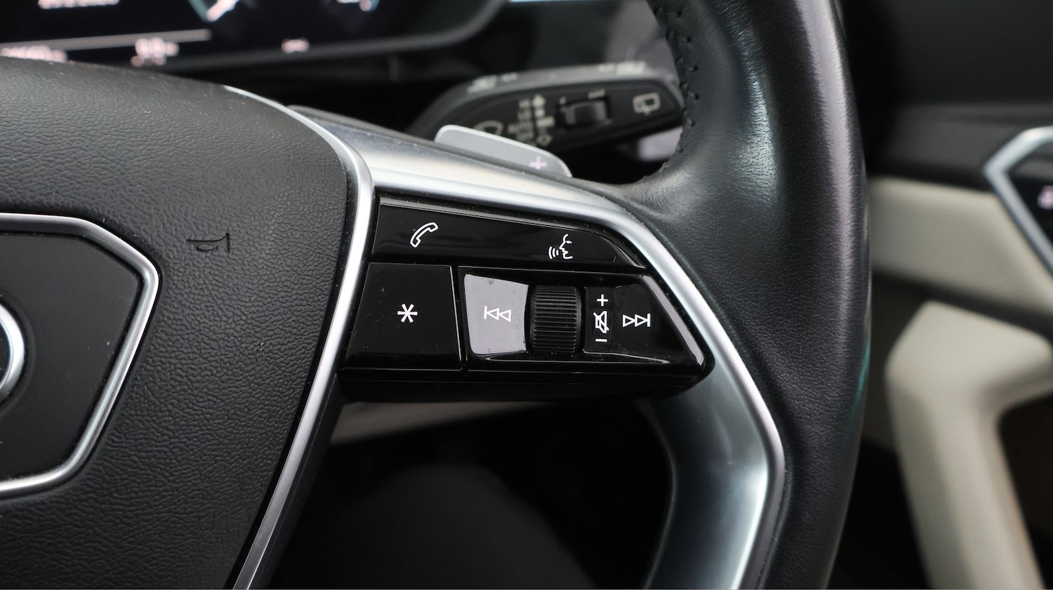 Used Audi e-tron 2020 for sale - 77668296: Photo 24