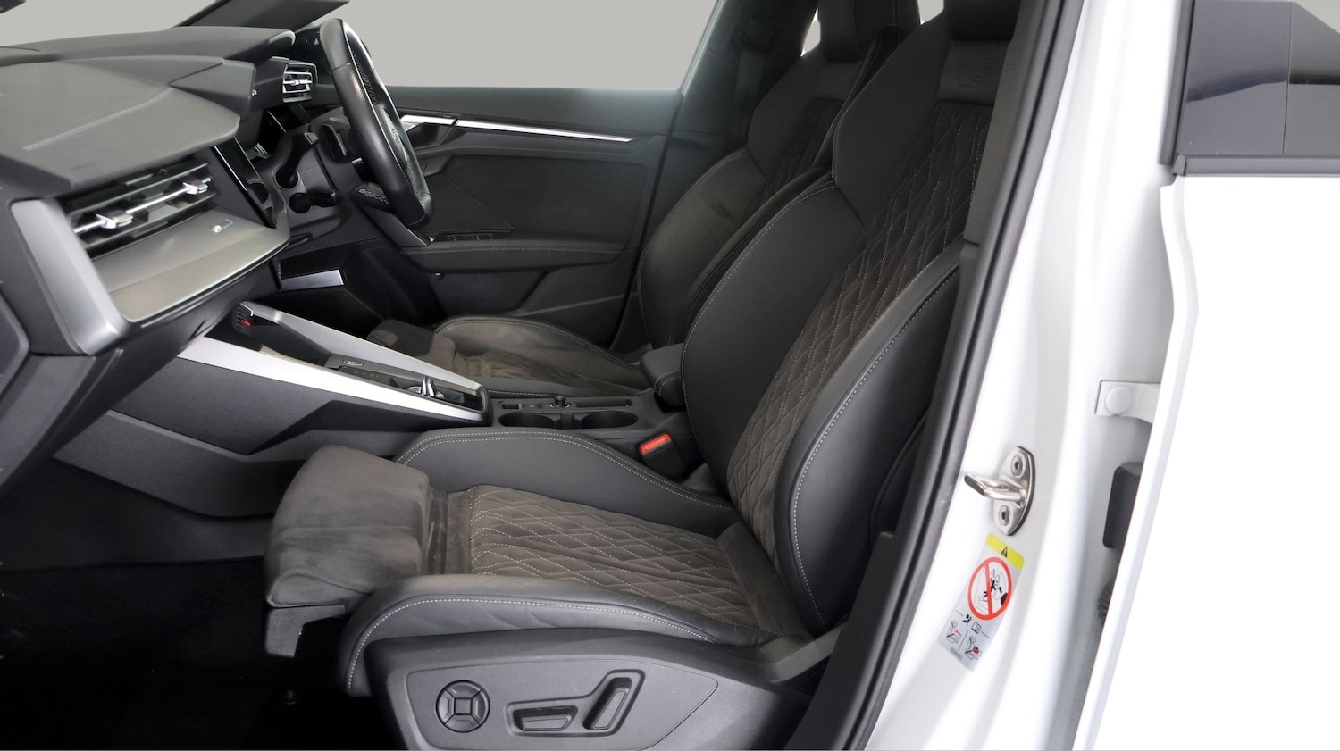 Used Audi A3 2021 for sale - 77351092: Photo 13