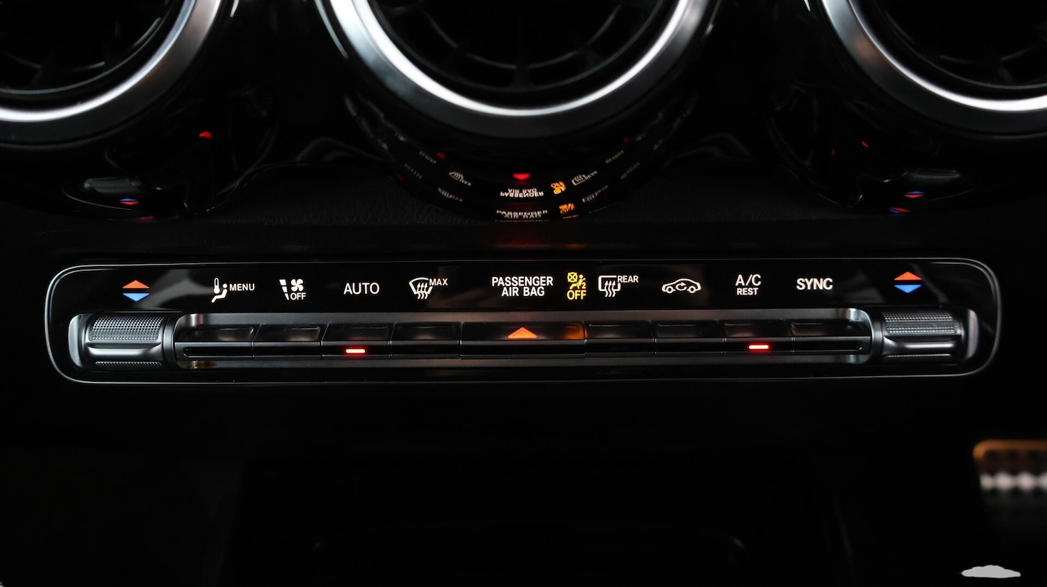 Used Mercedes-Benz GLB 2021 for sale - 76388987: Photo 12