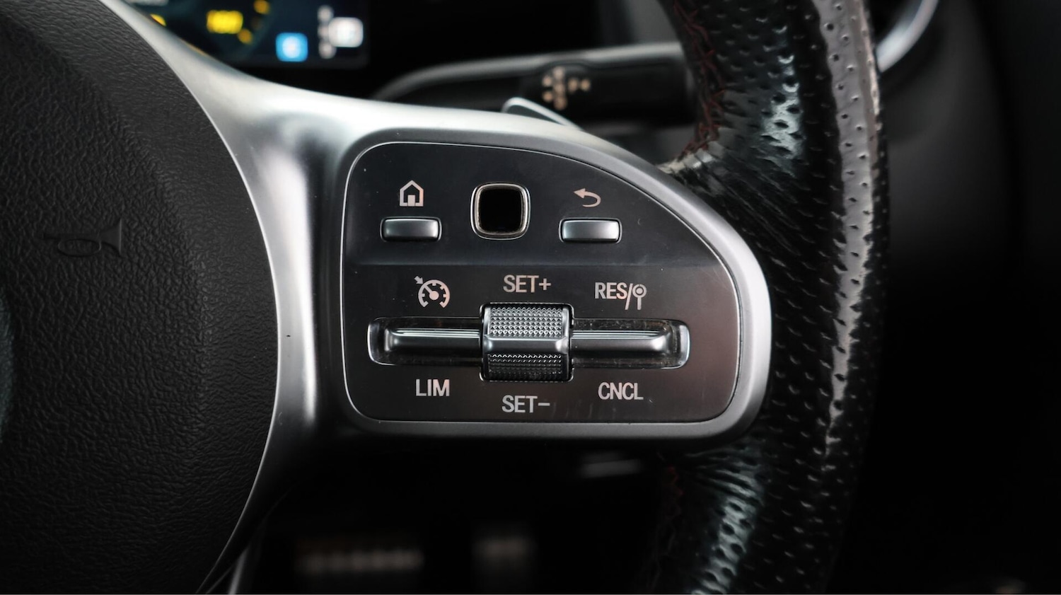 Used Mercedes-Benz GLB 2021 for sale - 76388987: Photo 24