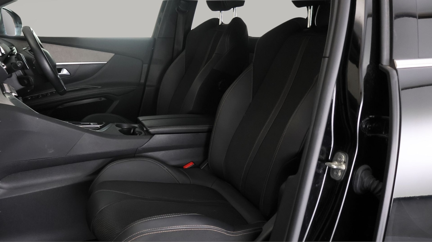 Used Peugeot 5008 2023 for sale - 77964719: Photo 14