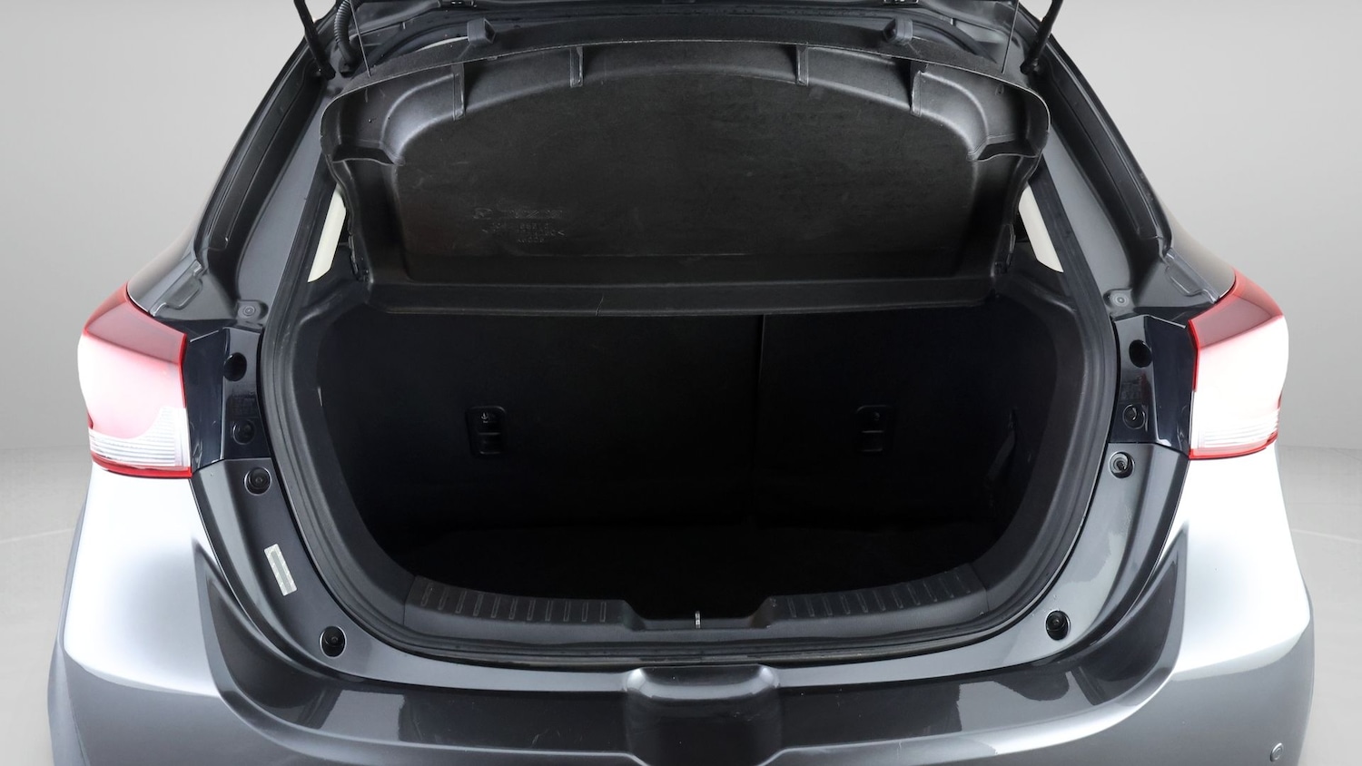 Used Mazda Mazda2 2022 for sale - 77778926: Photo 17