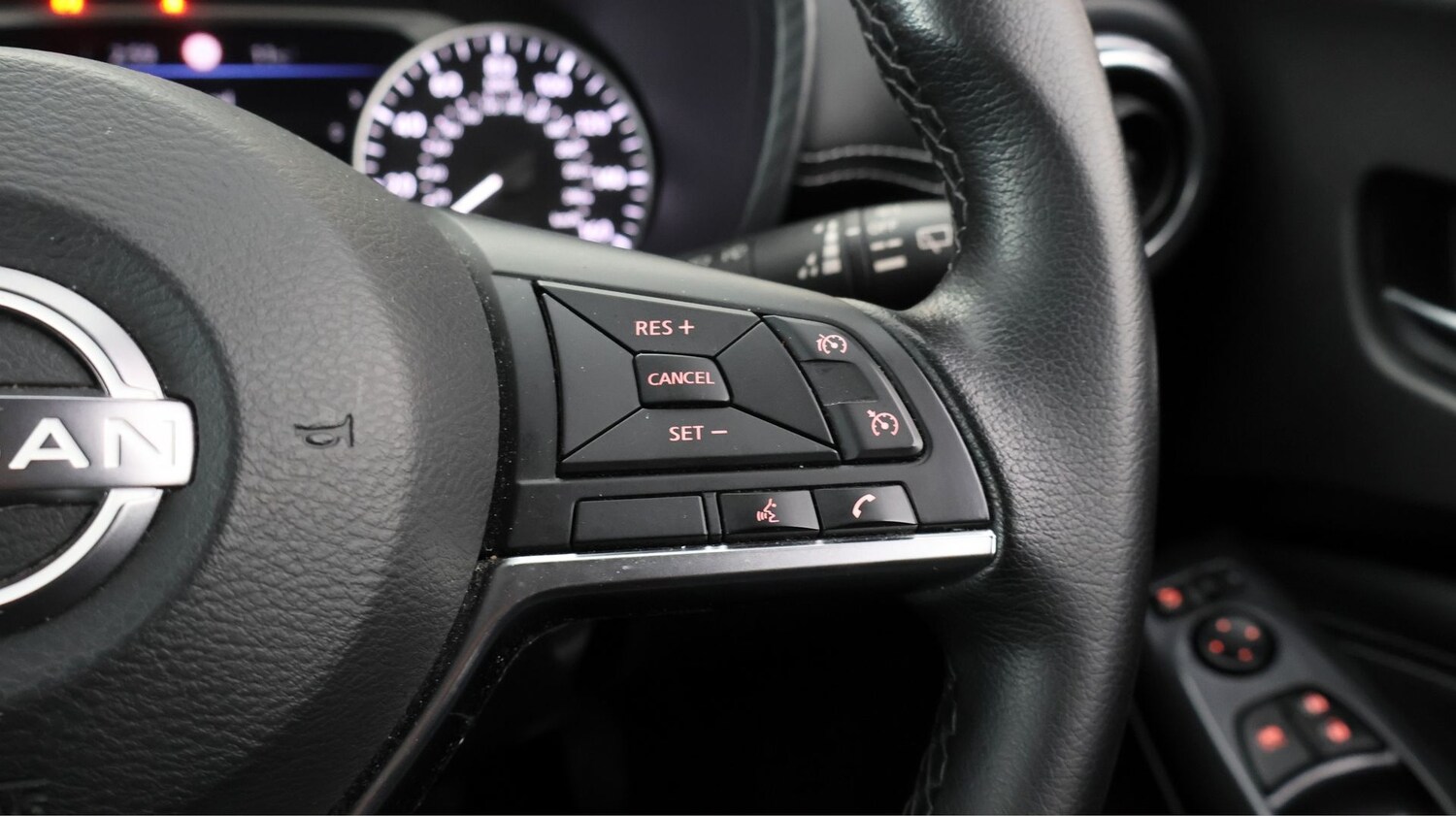 Used Nissan Juke 2023 for sale - 78087585: Photo 24