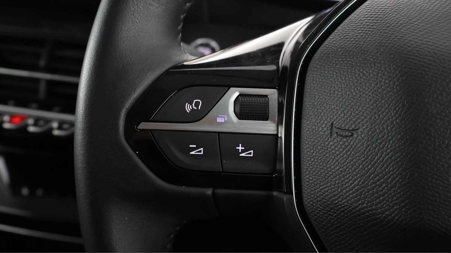 Used Peugeot 208 2022 for sale - 76215602: Photo 24