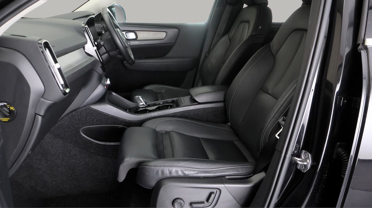 Used Volvo XC40 2018 for sale - 77388209: Photo 13