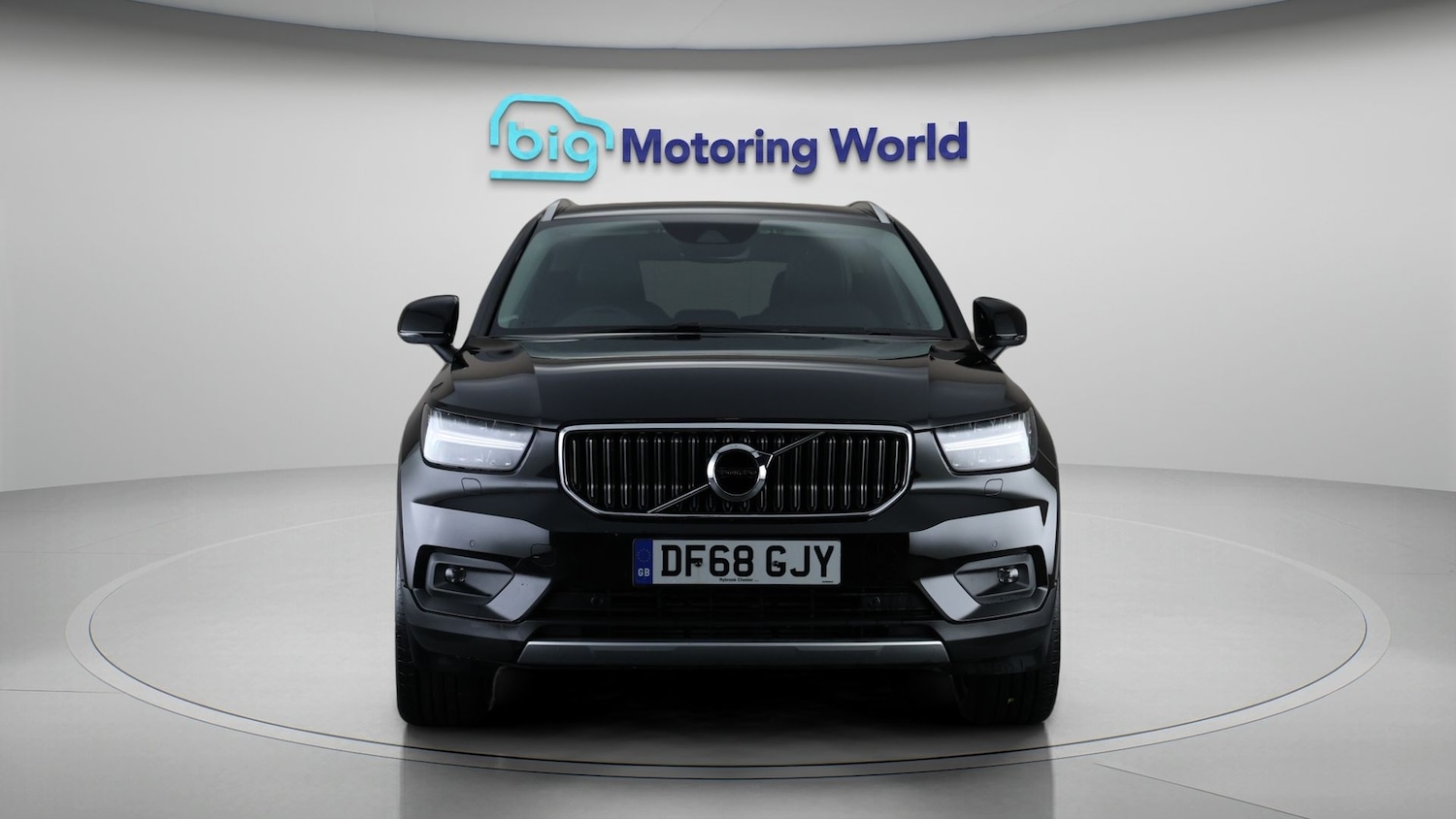 Used Volvo XC40 2018 for sale - 77388209: Photo 2