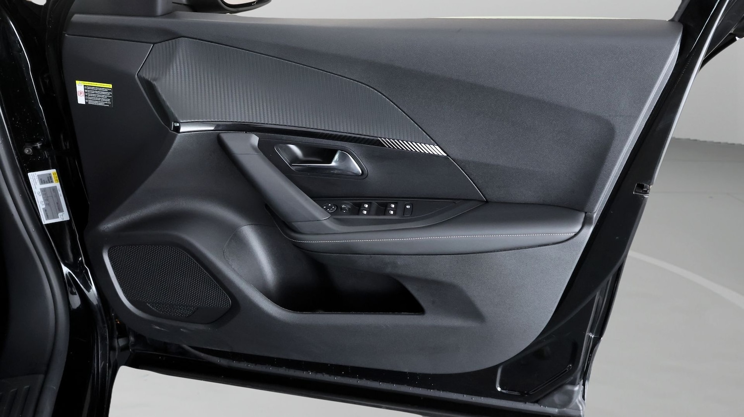 Used Peugeot 2008 2024 for sale - 77946896: Photo 14