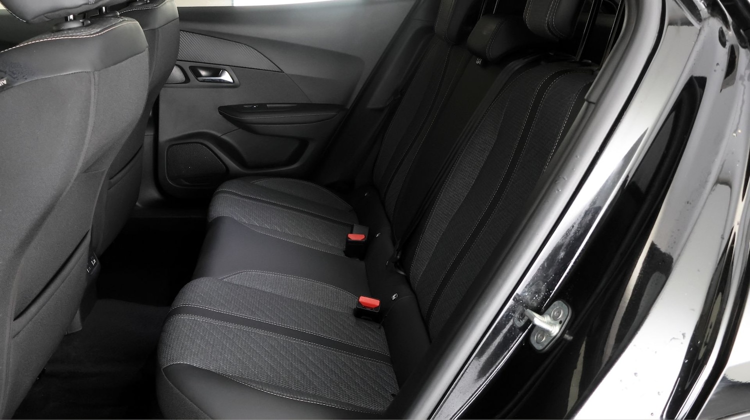 Used Peugeot 2008 2024 for sale - 77946896: Photo 15