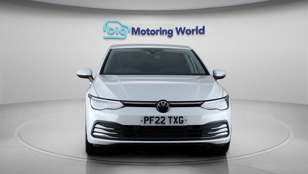 Used Volkswagen Golf 2022 for sale - 76136639: Photo 2
