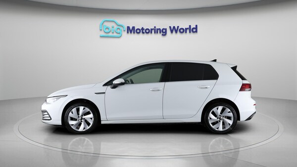 Used Volkswagen Golf 2022 for sale - 76136639: Photo 4