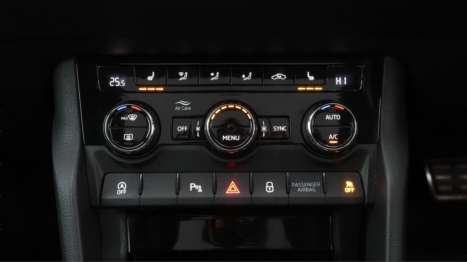 Used Skoda Karoq 2020 for sale - 78196624: Photo 11