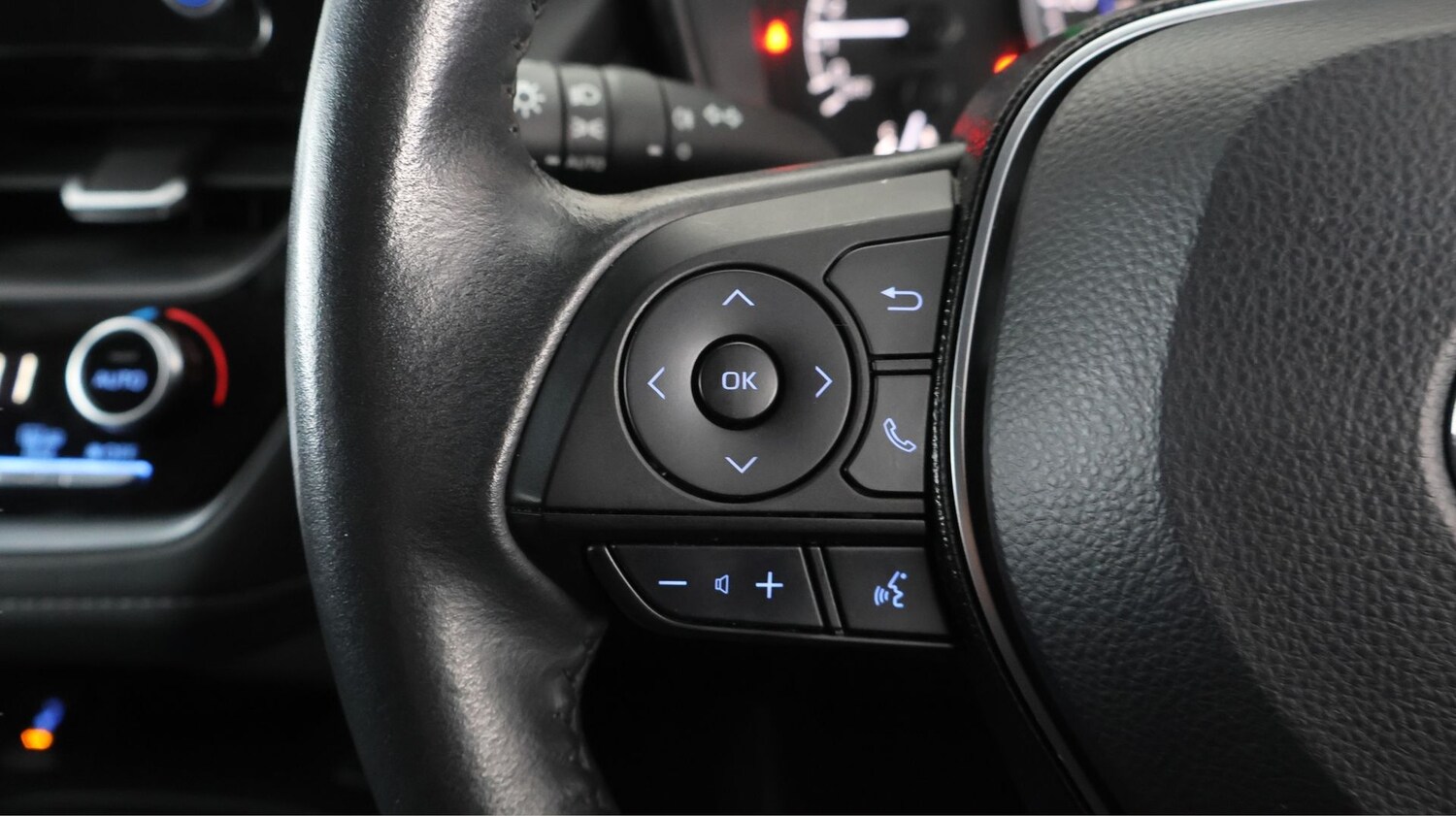 Used Toyota Corolla 2020 for sale - 77202388: Photo 21