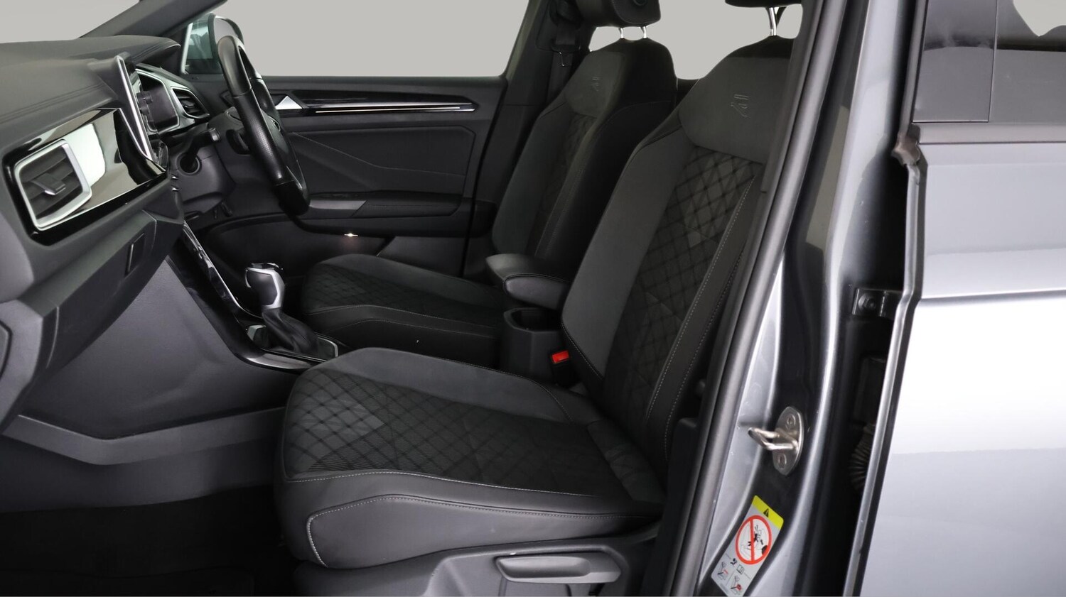 Used Volkswagen T-Roc 2022 for sale - 76317727: Photo 15