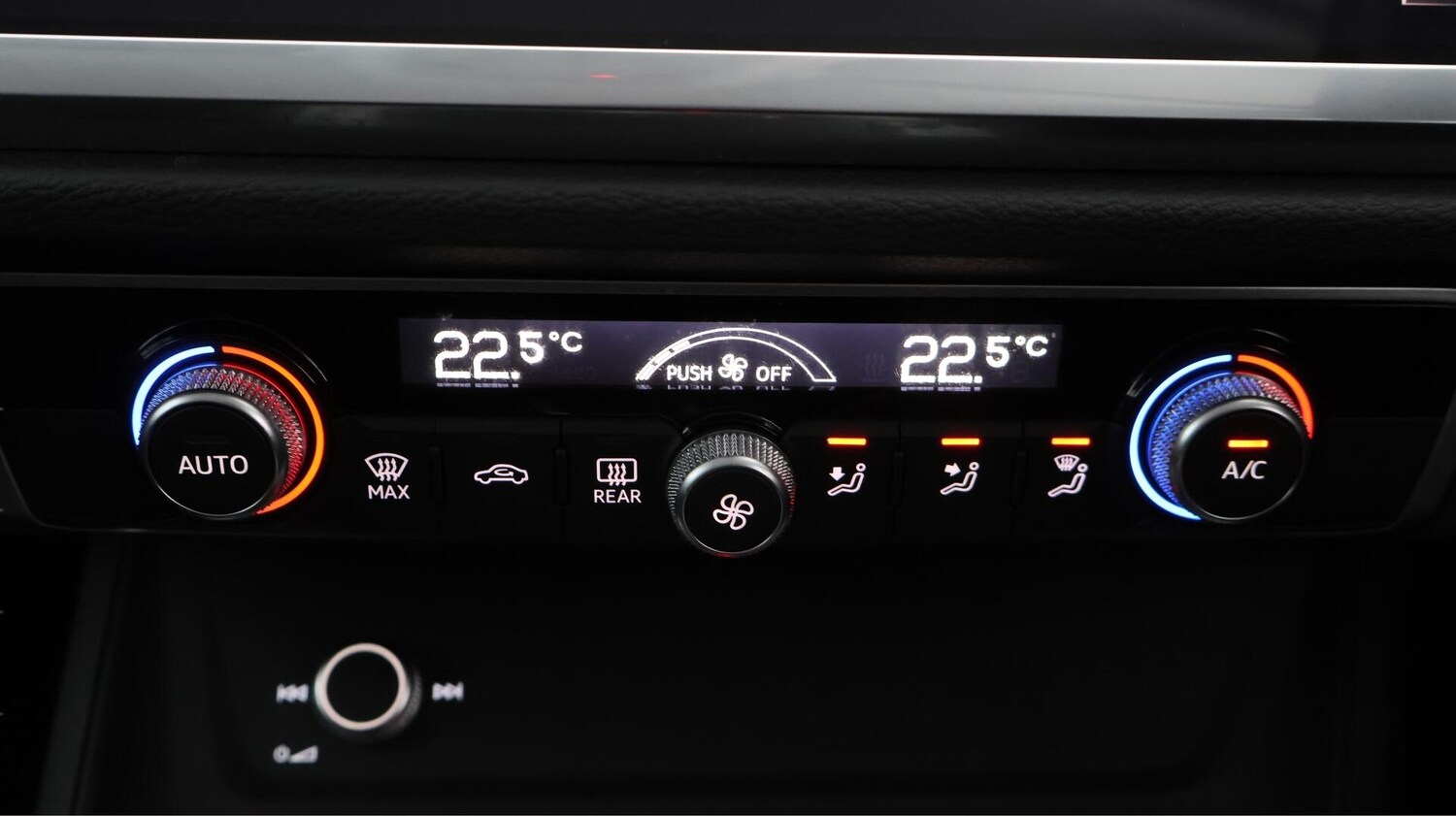 Used Audi Q3 2021 for sale - 76771960: Photo 12