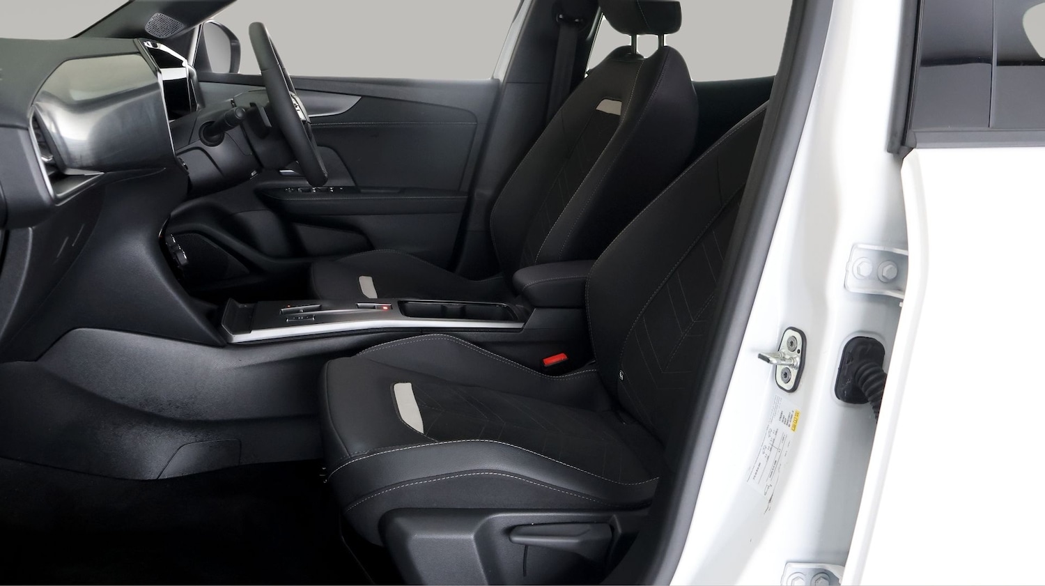 Used Vauxhall Mokka 2025 for sale - 78016060: Photo 13