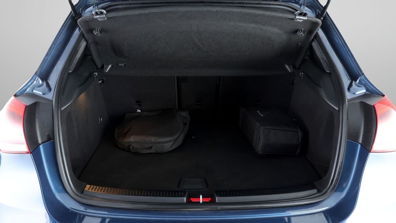 Used Mercedes-Benz A-Class 2021 for sale - 77270561: Photo 17