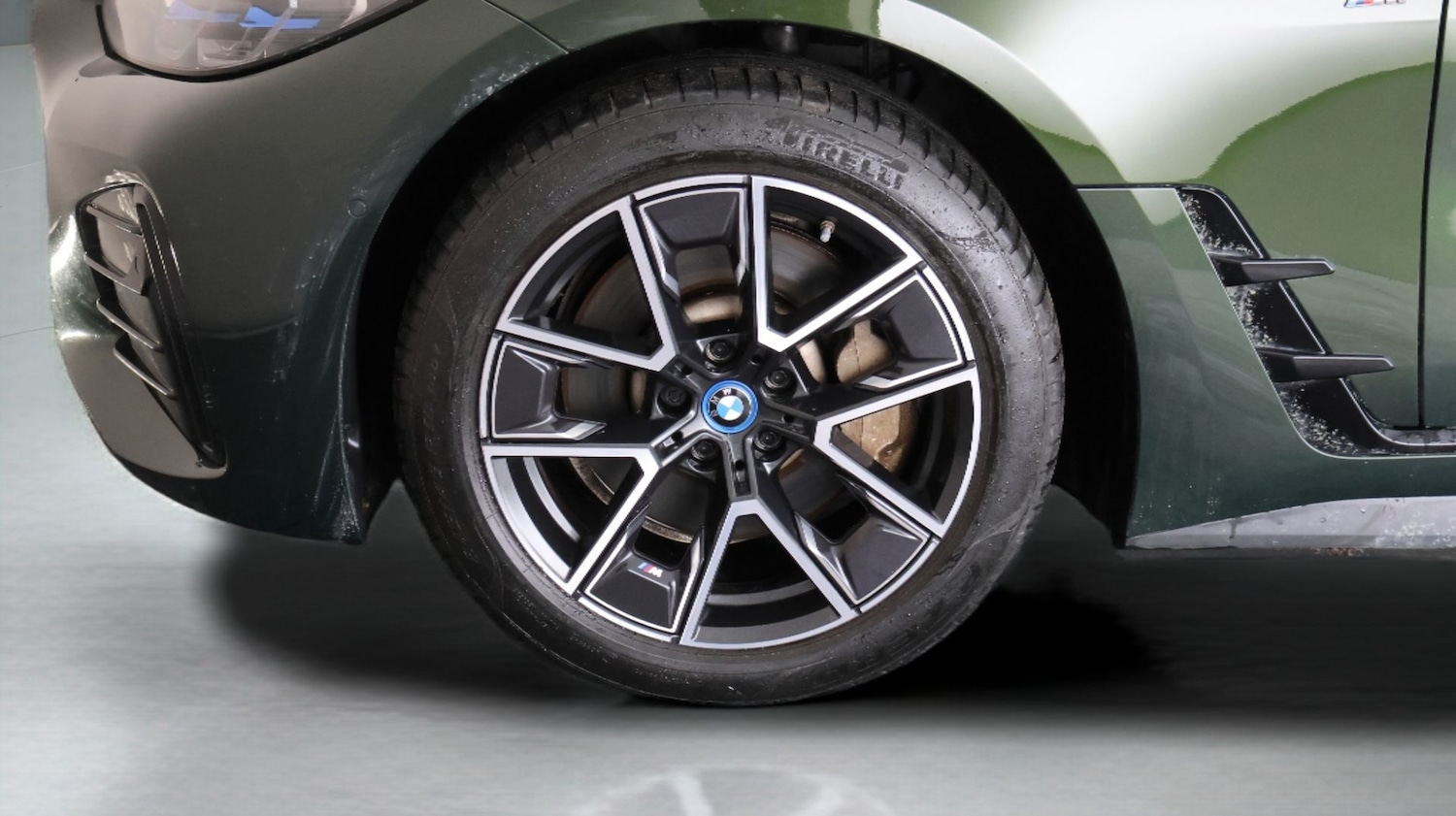 Used BMW i4 2022 for sale - 77312432: Photo 18