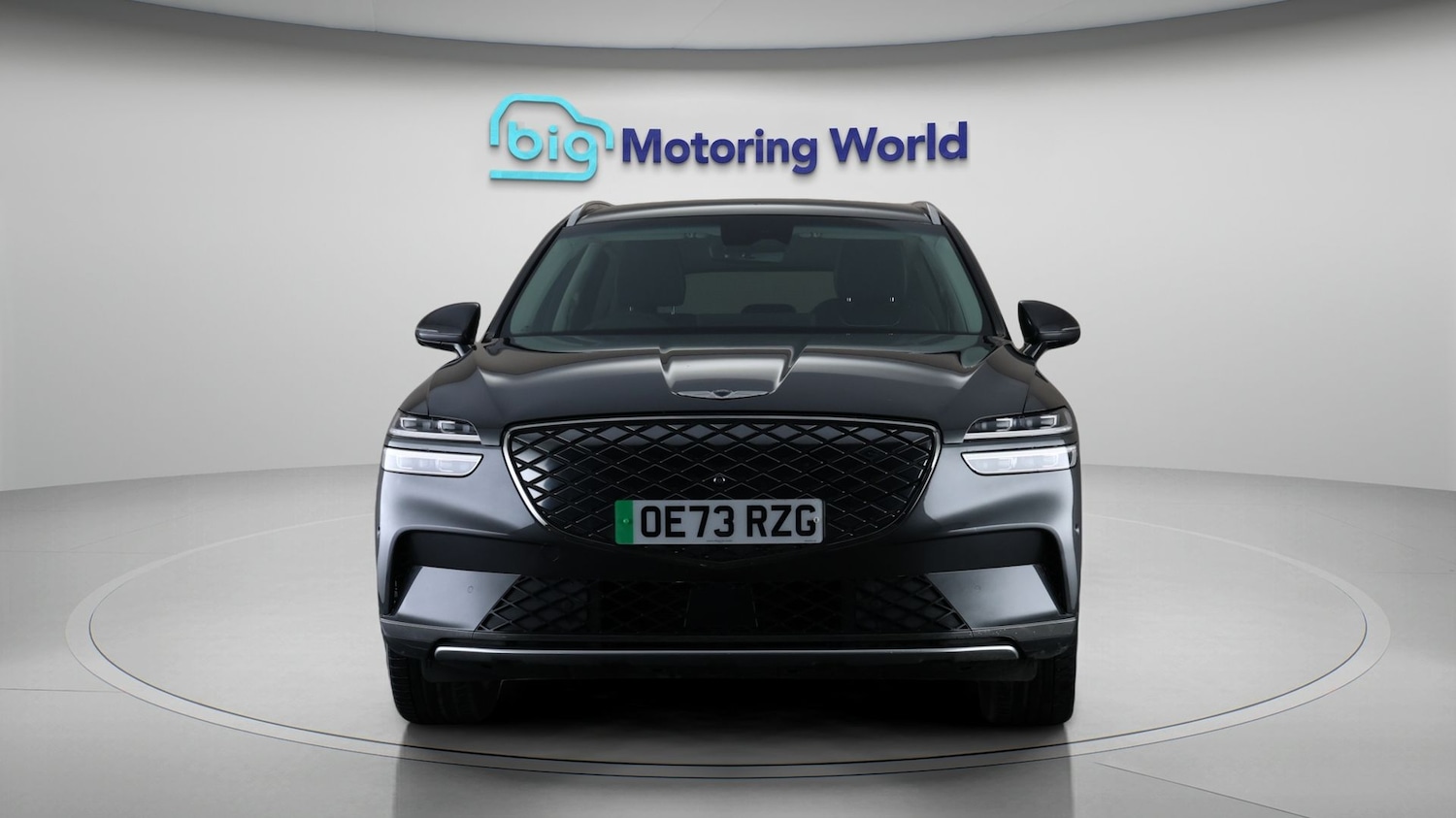 Used Genesis GV70 2023 for sale - 77918401: Photo 2