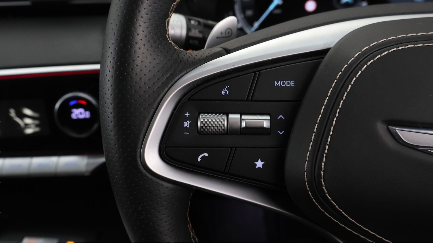 Used Genesis GV70 2023 for sale - 77918401: Photo 22