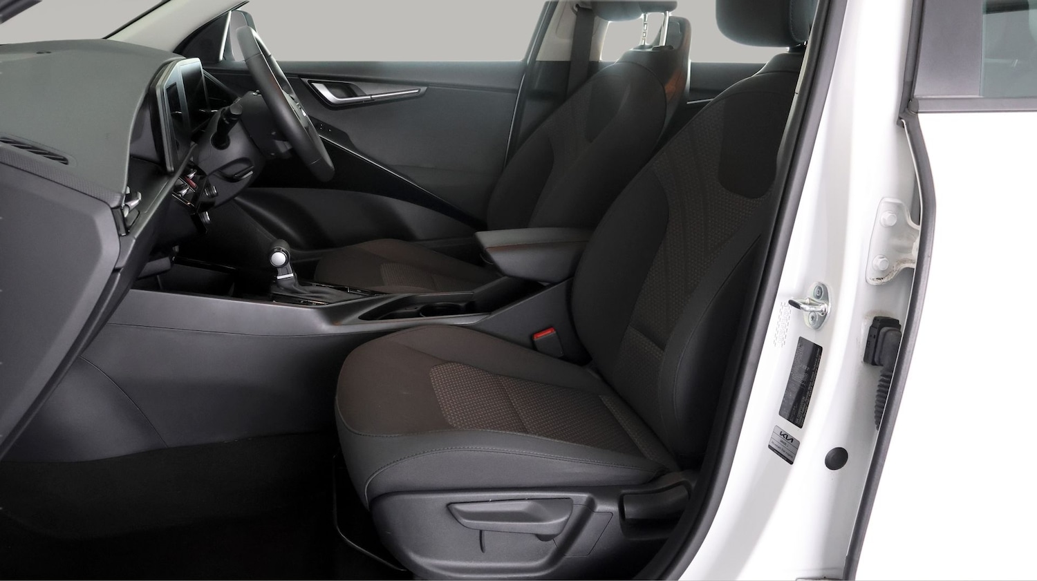 Used Kia Niro 2023 for sale - 77536198: Photo 13