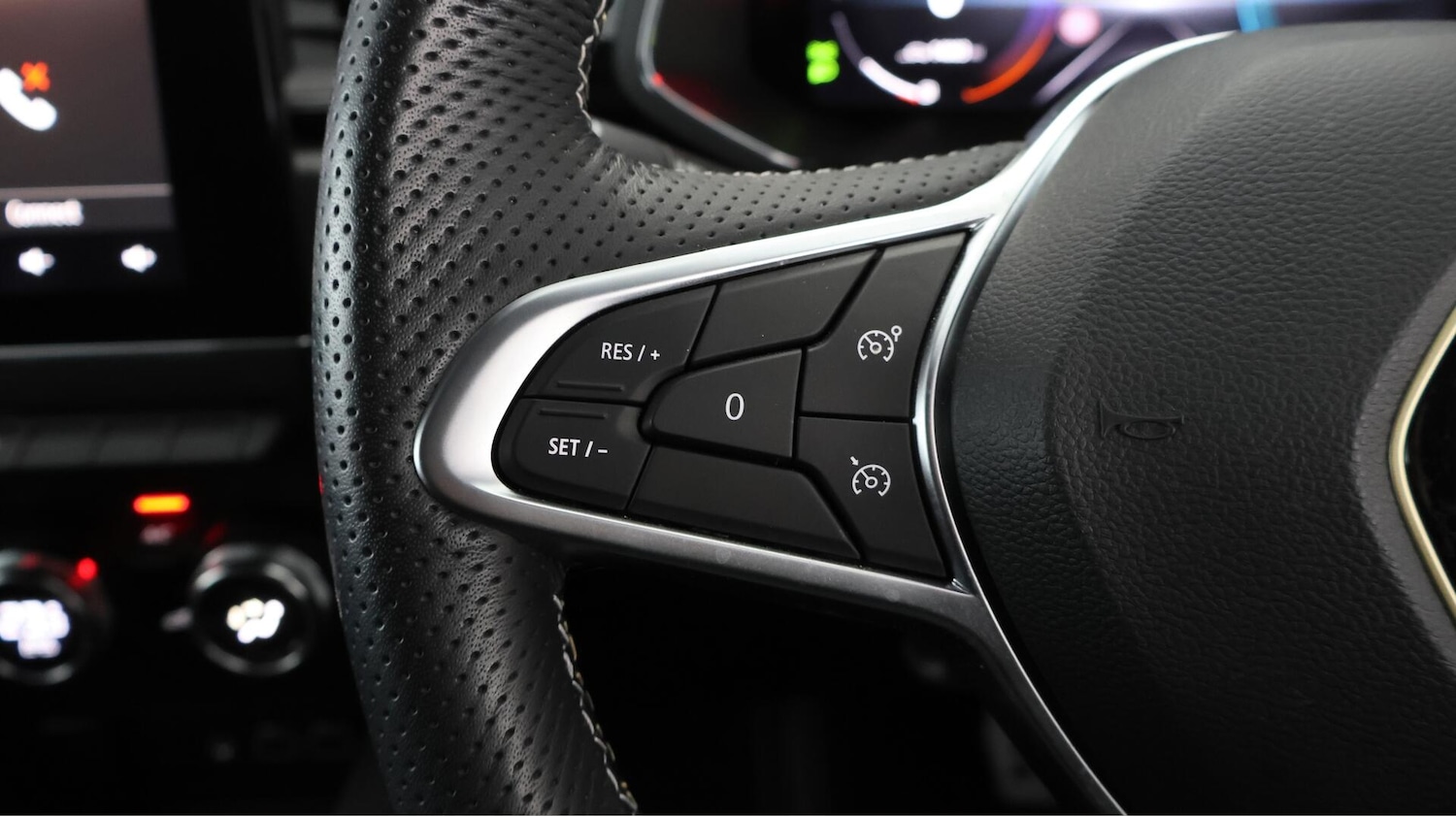 Used Renault Captur 2023 for sale - 76381334: Photo 22