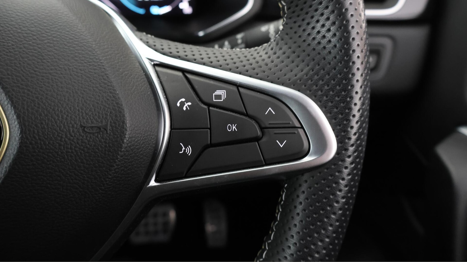 Used Renault Captur 2023 for sale - 76381334: Photo 23