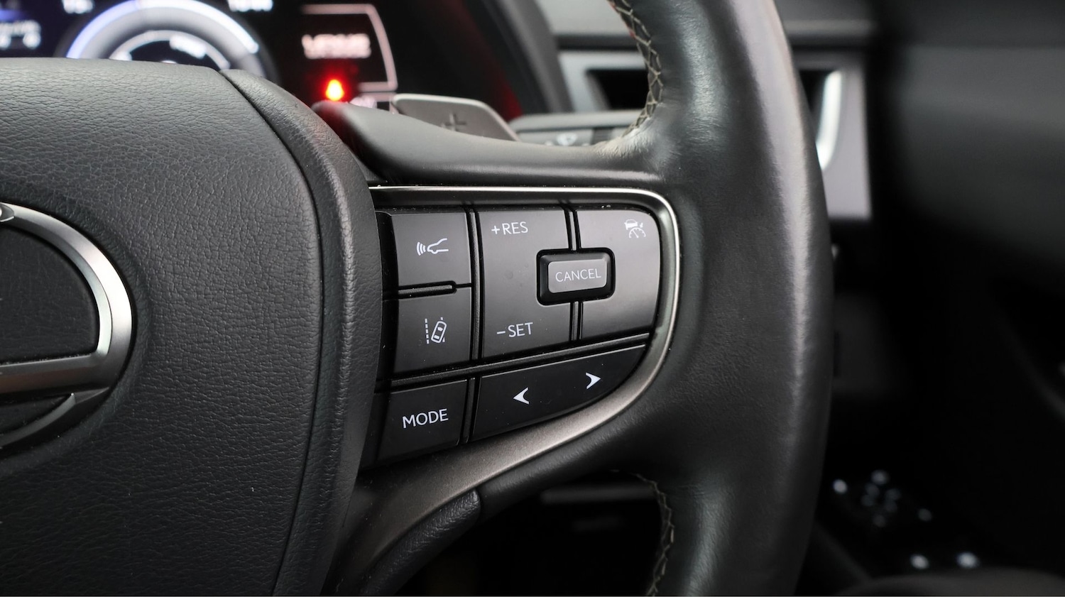 Used Lexus UX 2023 for sale - 77767959: Photo 23