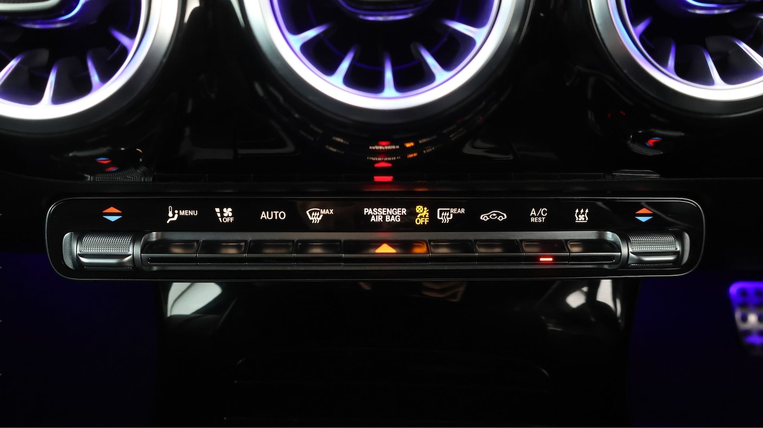 Used Mercedes-Benz CLA 2022 for sale - 77270564: Photo 12