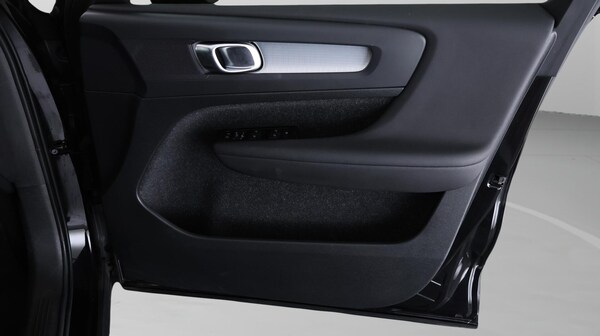 Used Volvo XC40 2021 for sale - 76214842: Photo 16
