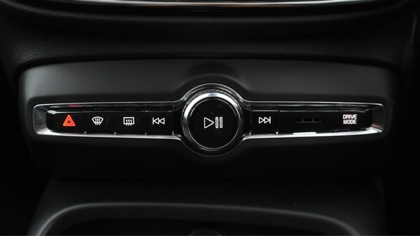 Used Volvo XC40 2021 for sale - 76214842: Photo 24