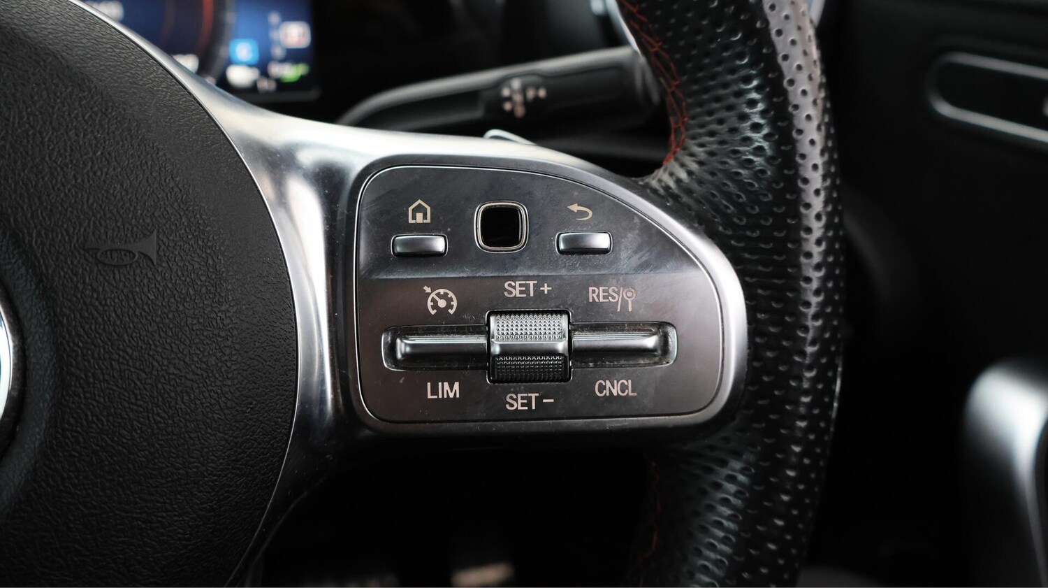 Used Mercedes-Benz A-Class for sale - 76433387: Photo 25