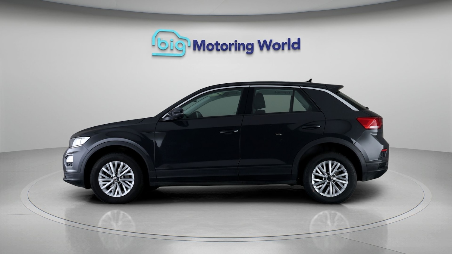 Used Volkswagen T-Roc 2021 for sale - 77312433: Photo 4