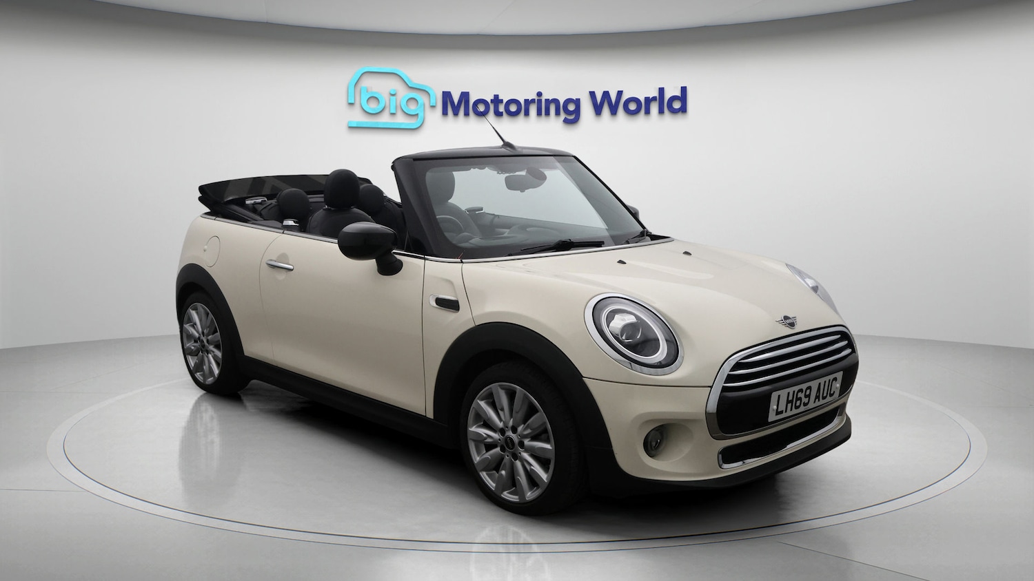 Used MINI Convertible 2019 for sale - 77797097: Photo 21