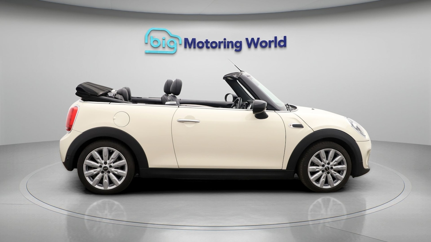 Used MINI Convertible 2019 for sale - 77797097: Photo 8
