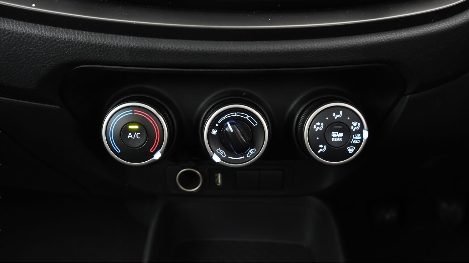 Used Toyota Aygo X 2022 for sale - 77947214: Photo 11