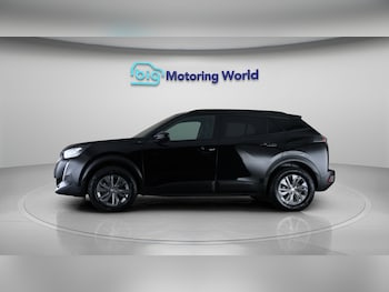 Used Peugeot E-2008 2023 for sale - 79411039: Photo