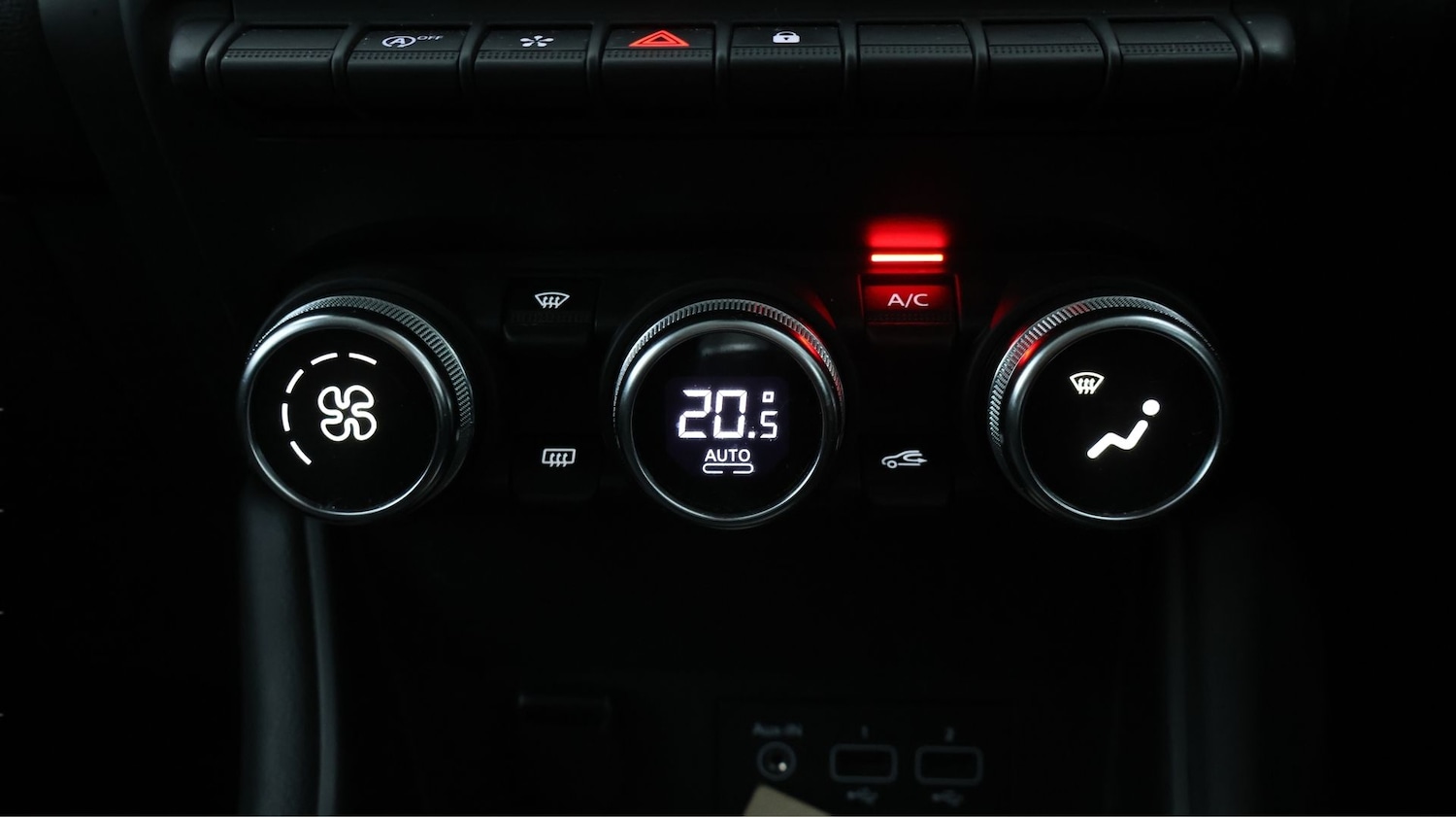 Used Renault Captur 2021 for sale - 77968961: Photo 12