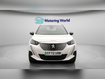 Used Peugeot E-2008 2023 for sale - 76072364: Photo 2