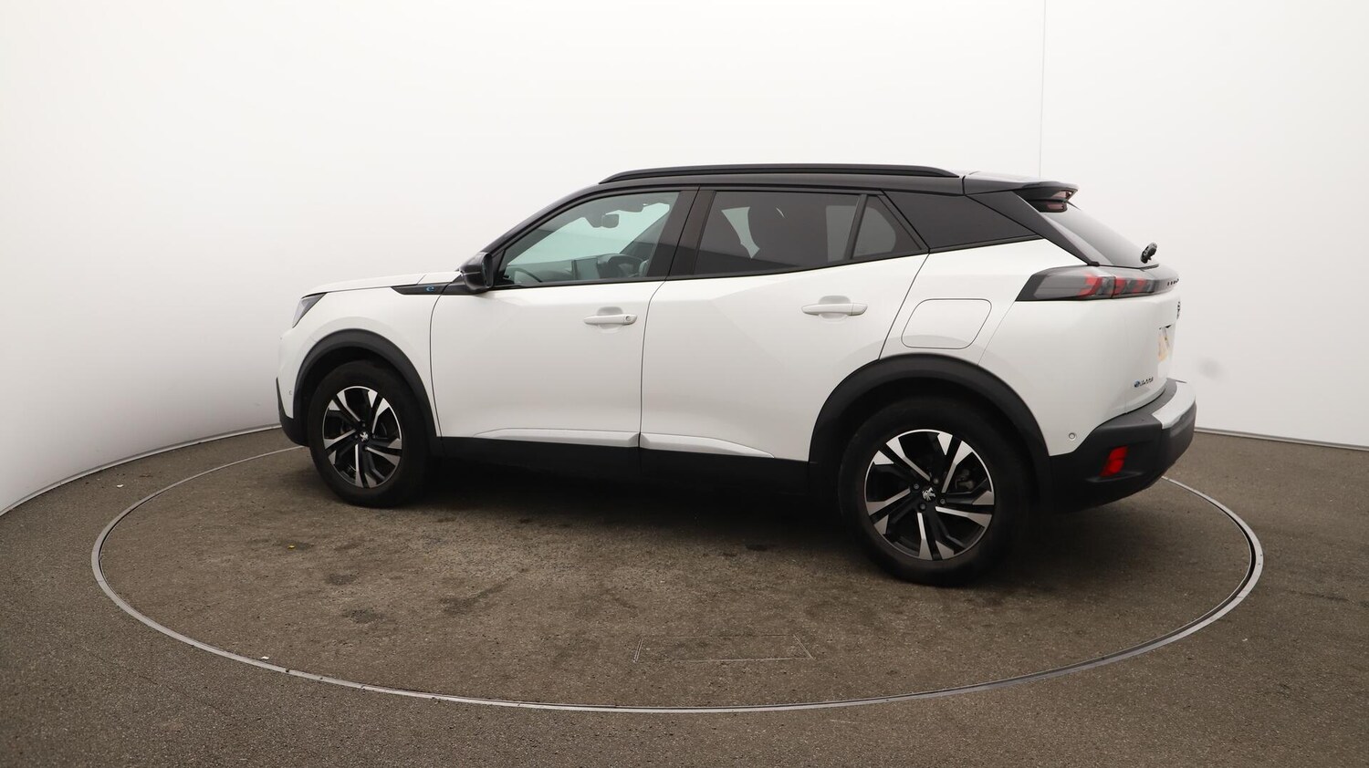 Used Peugeot E-2008 2023 for sale - 76072364: Photo 51