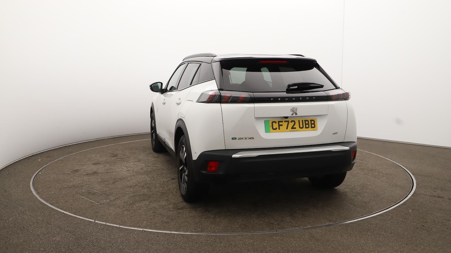 Used Peugeot E-2008 2023 for sale - 76072364: Photo 64