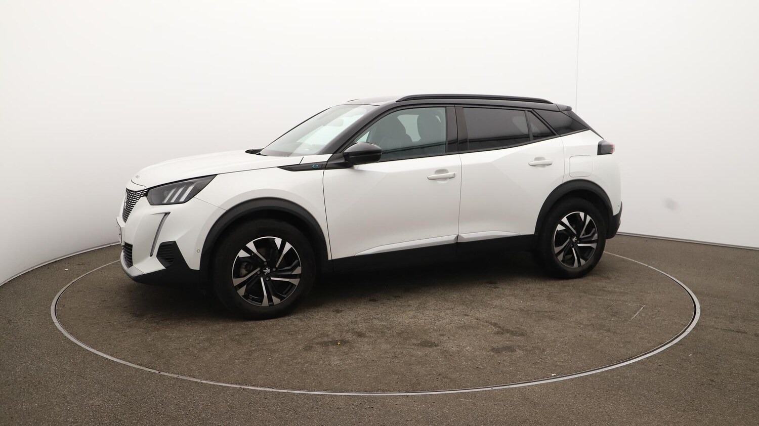 Used Peugeot E-2008 2023 for sale - 76072364: Photo 71