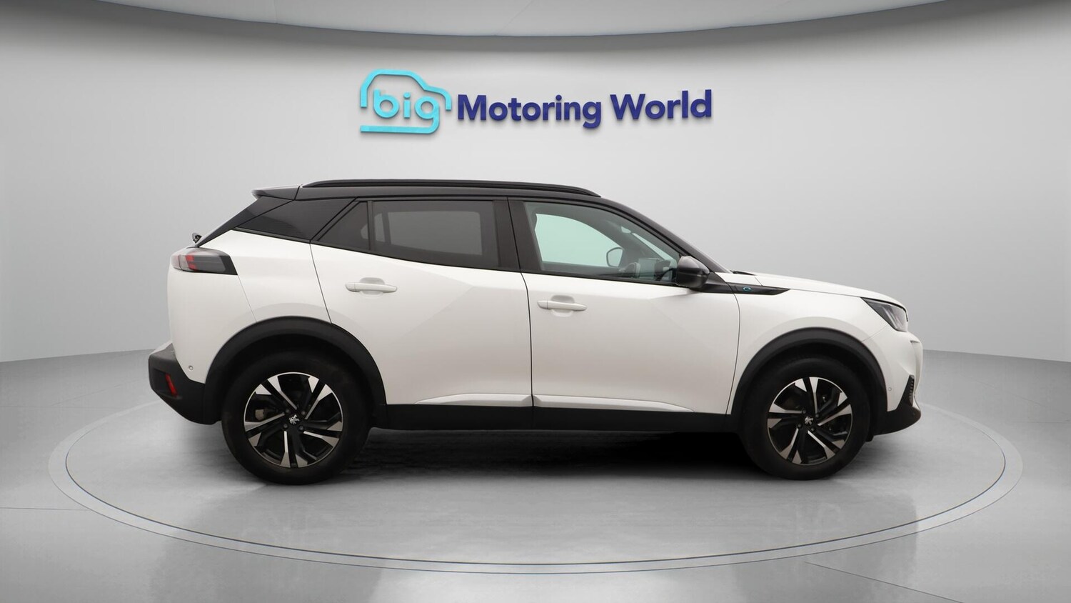 Used Peugeot E-2008 2023 for sale - 76072364: Photo 8