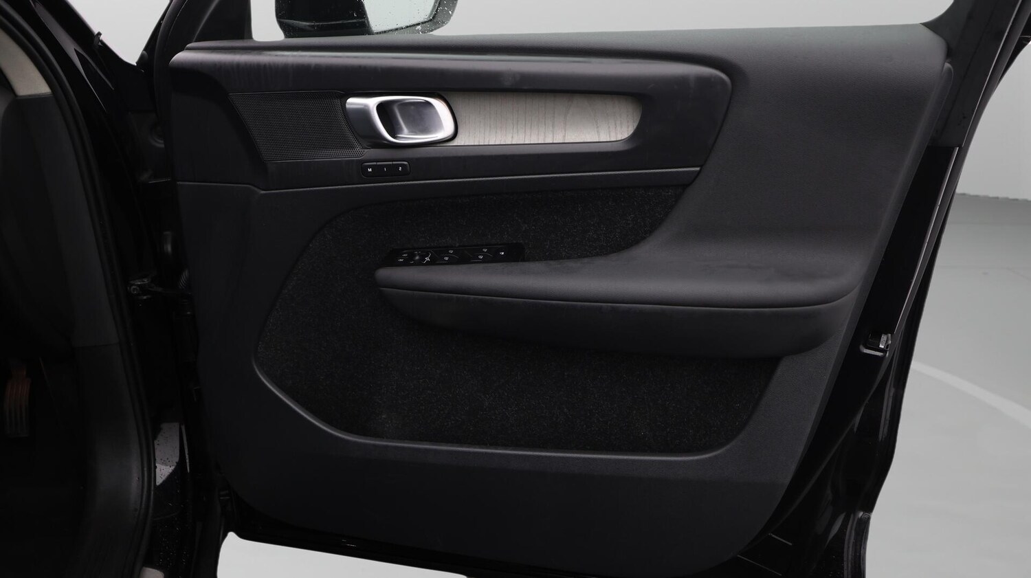 Used Volvo XC40 2021 for sale - 76714707: Photo 16