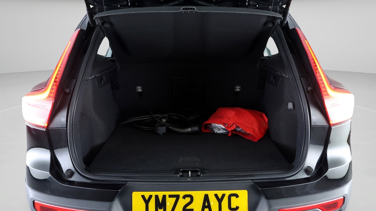 Used Volvo XC40 2023 for sale - 78141113: Photo 17