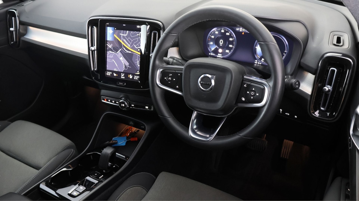 Used Volvo XC40 2023 for sale - 78141113: Photo 9