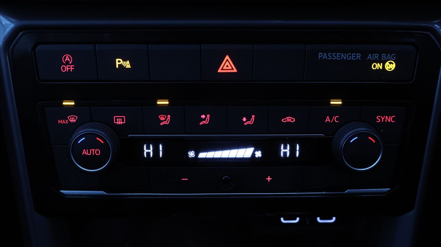 Used Volkswagen T-Cross for sale - 77182035: Photo 12