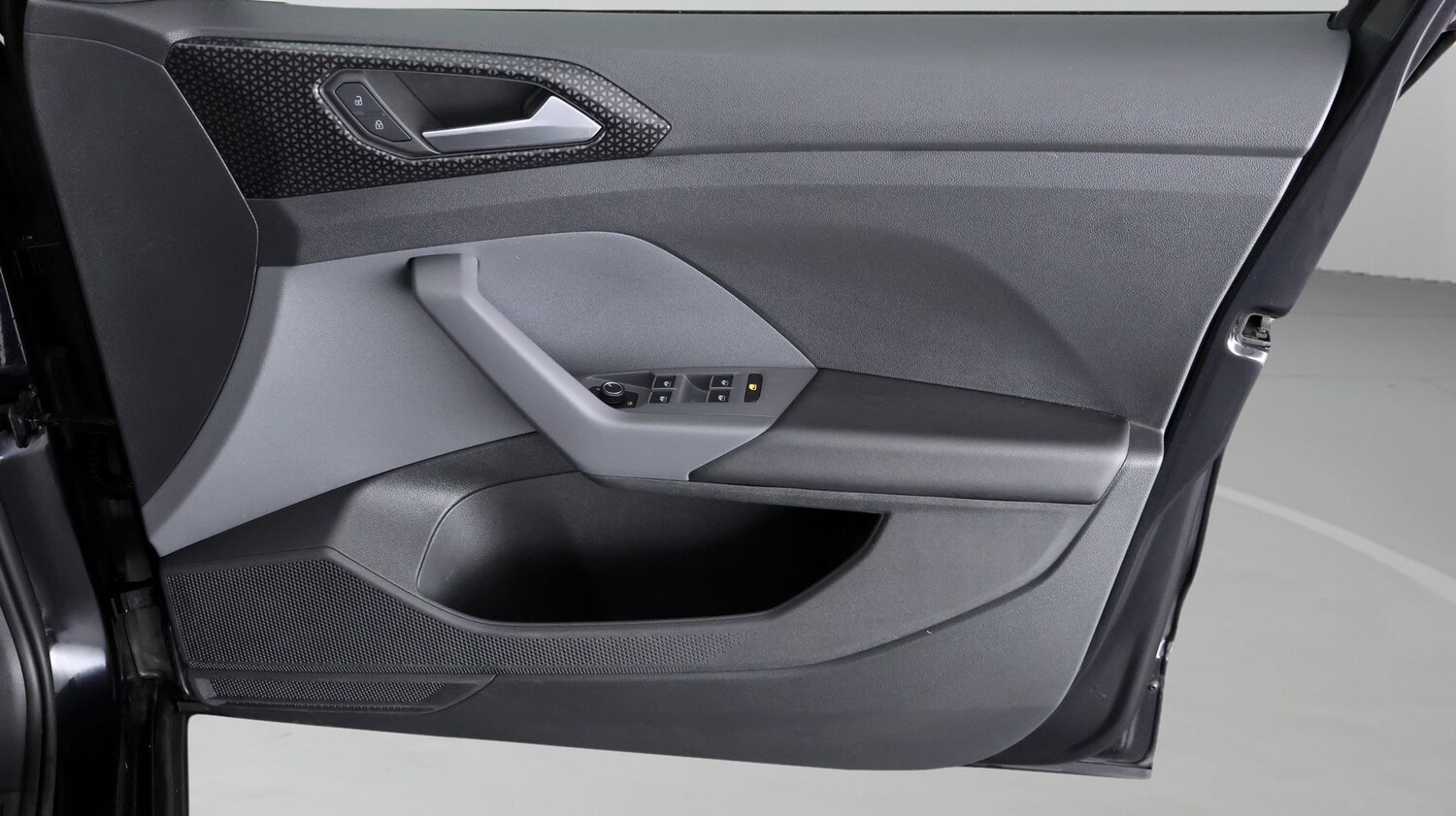 Used Volkswagen T-Cross for sale - 77182035: Photo 15