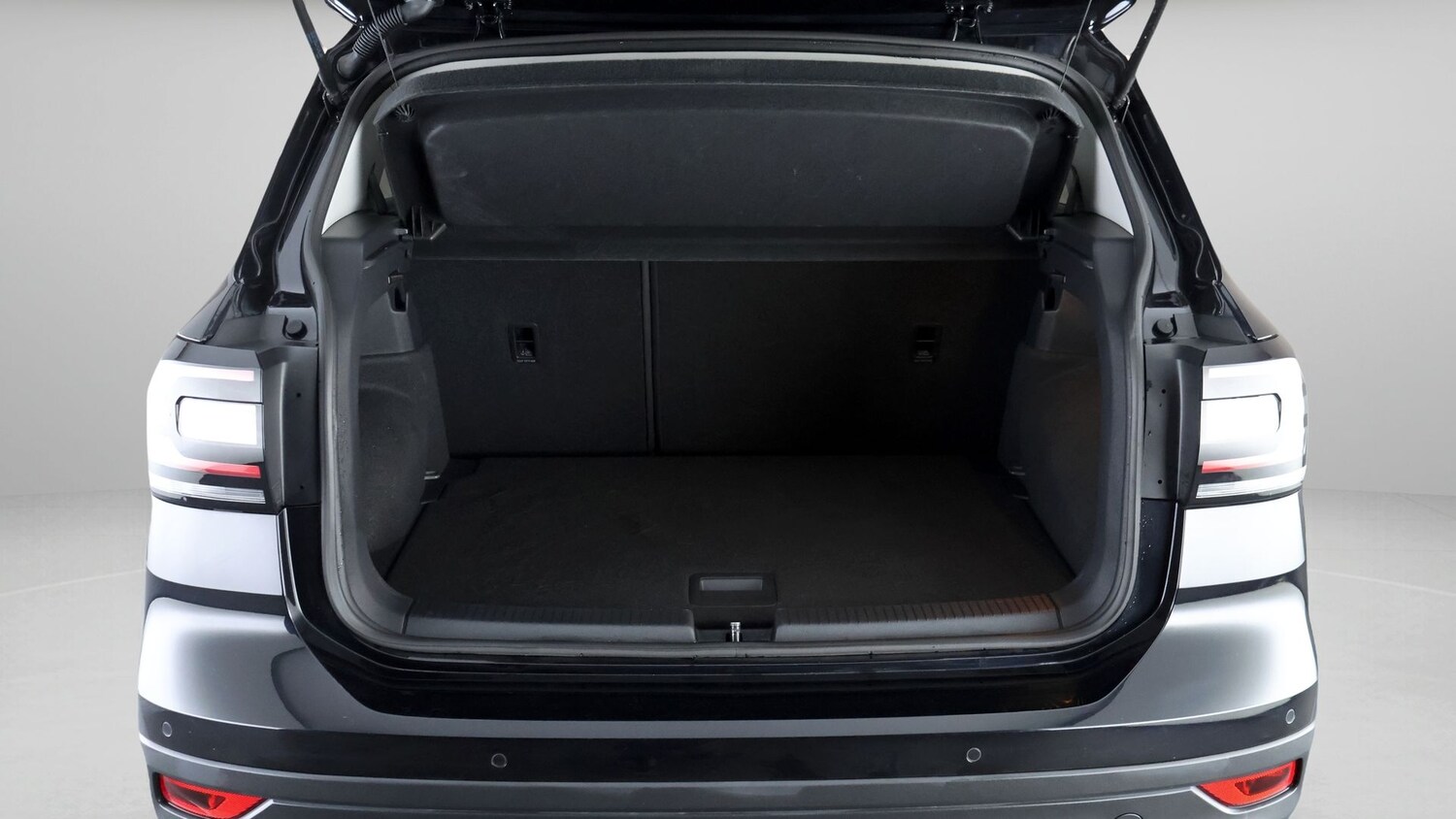 Used Volkswagen T-Cross for sale - 77182035: Photo 17