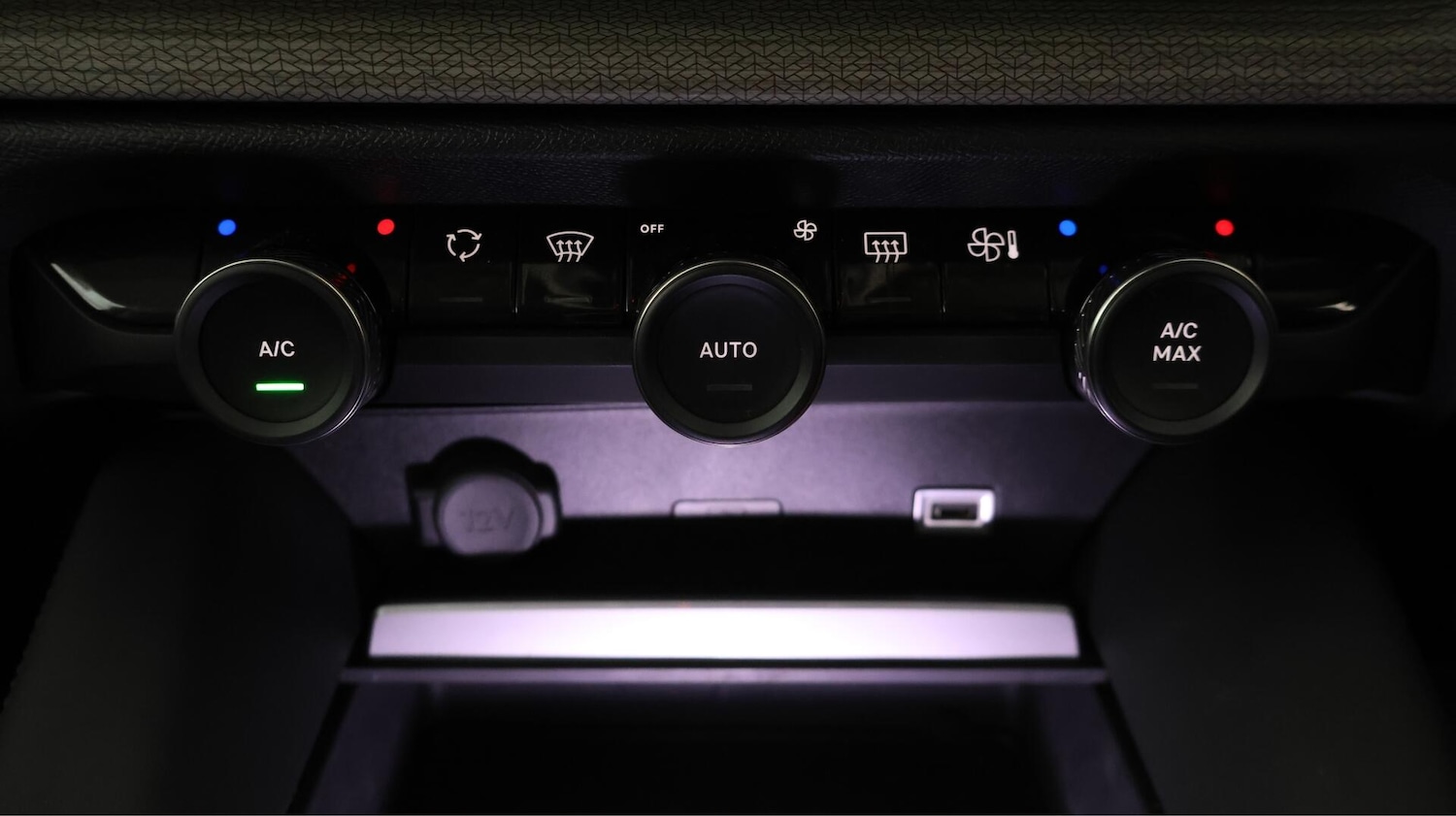 Used Citroen C5 X 2022 for sale - 76136769: Photo 13